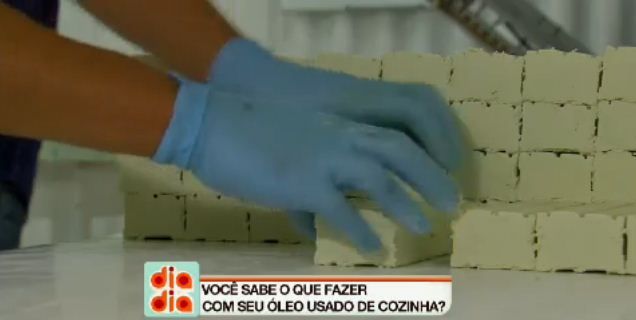 Acompanhe o processo de reciclagem do óleo caseiro