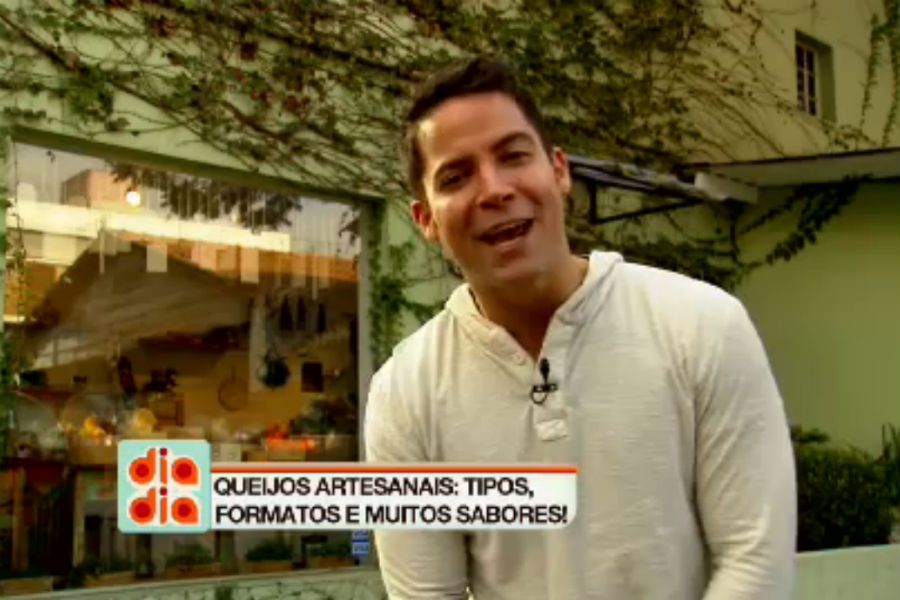 Érico Aires visita boutique de queijos