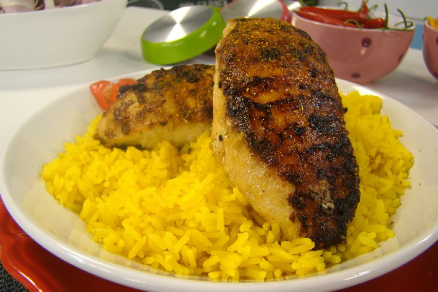 Arroz com cúrcuma