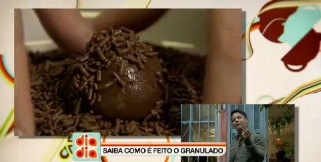 Érico Aires visita uma fábrica de granulado
