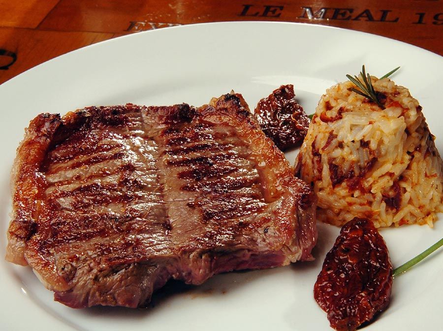 Famoso bife de chorizo, delícia da culinária argentina e sucesso pelo mundo todo (Foto: Viva Bem/Band)