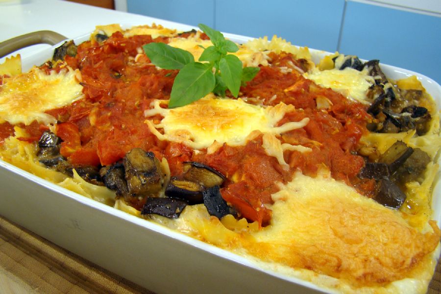 Farfalle com Berinjela