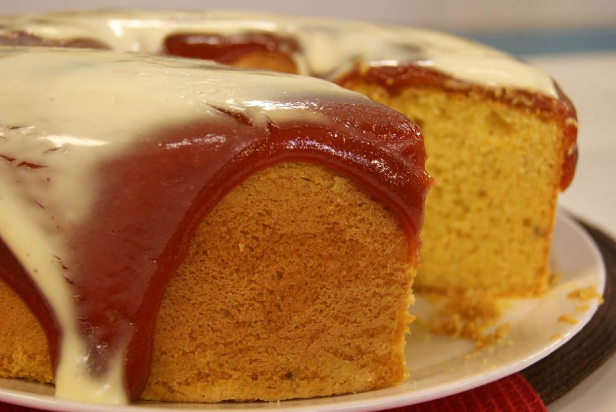 Bolo de Fubá Romeu e Julieta