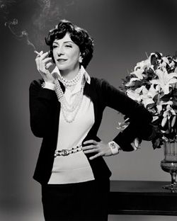 Marília Pêra pode homenagear Coco Chanel na Sapuca¿¿