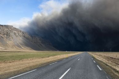 Vulcão Eyjafjoll complicou o tráfego aéreo na Europa