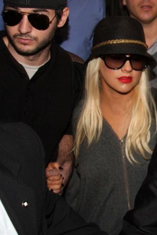 Christina Aguilera e seu namorado chegam ao BRasil