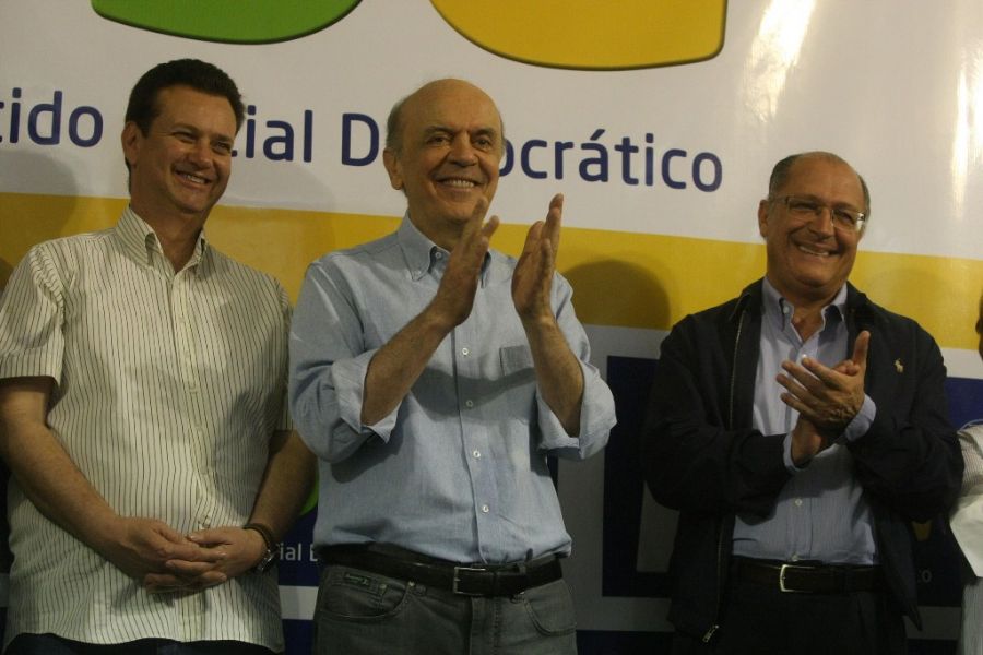 PSD formaliza apoio a Serra em SP 