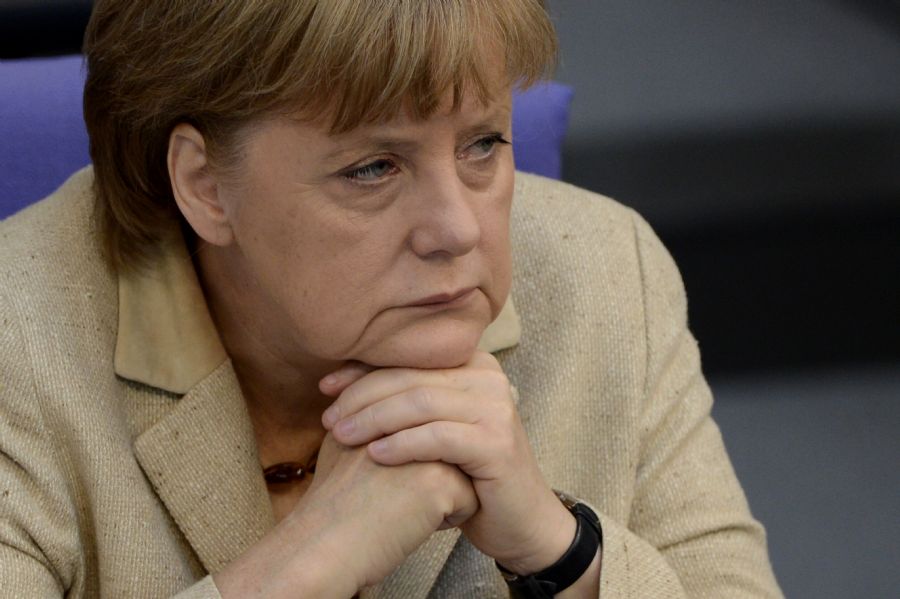 Berlim desmente proposta de Merkel sobre Grécia deixar Eurozona