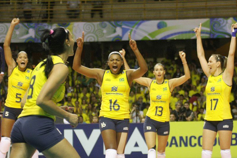 Seleção feminina de vôlei garante vaga olímpica