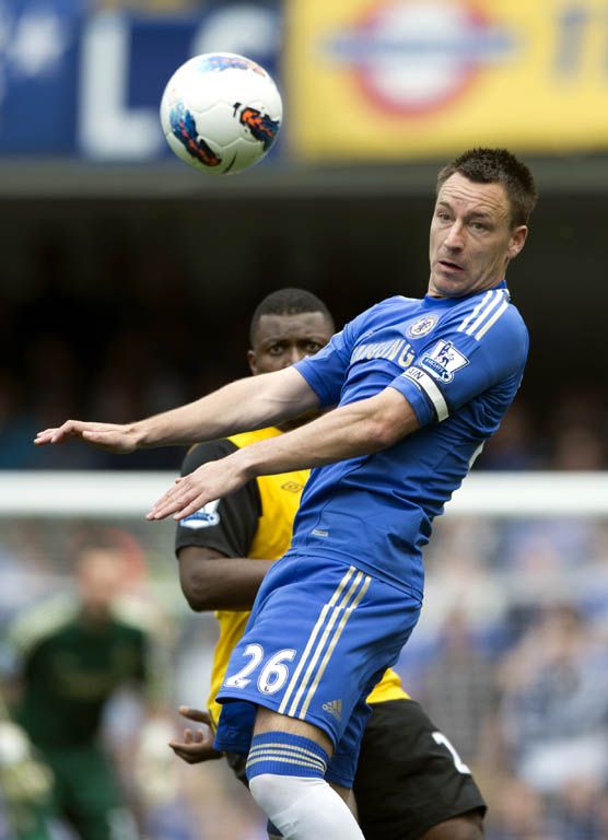 Mesmo fora da final, Terry promete ajudar Chelsea