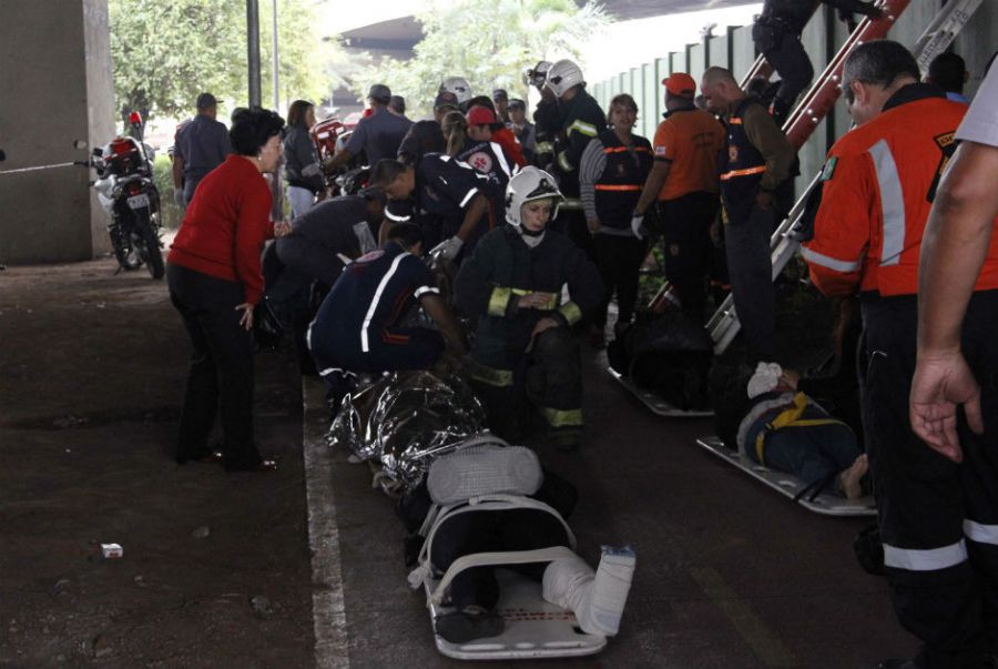 Choque entre trens do metrô na estação Carrão deixa feridos