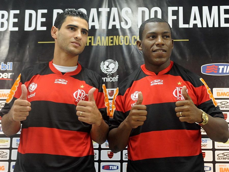 Flamengo apresenta os tímidos Jorge Luiz e Amaral