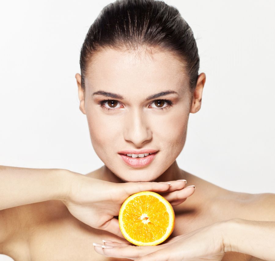 Vitamina C é apontada como o novo milagre contra rugas 