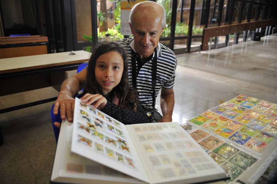 Mania por coleções une crianças e adultos em Brasília