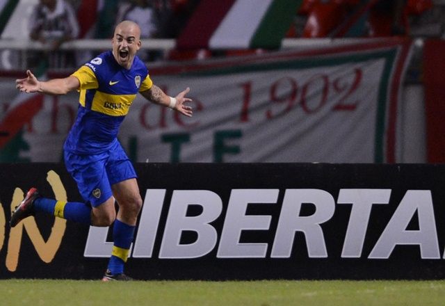 Santiago Silva comemora gol de empate do Boca Juniors contra o Fluminense