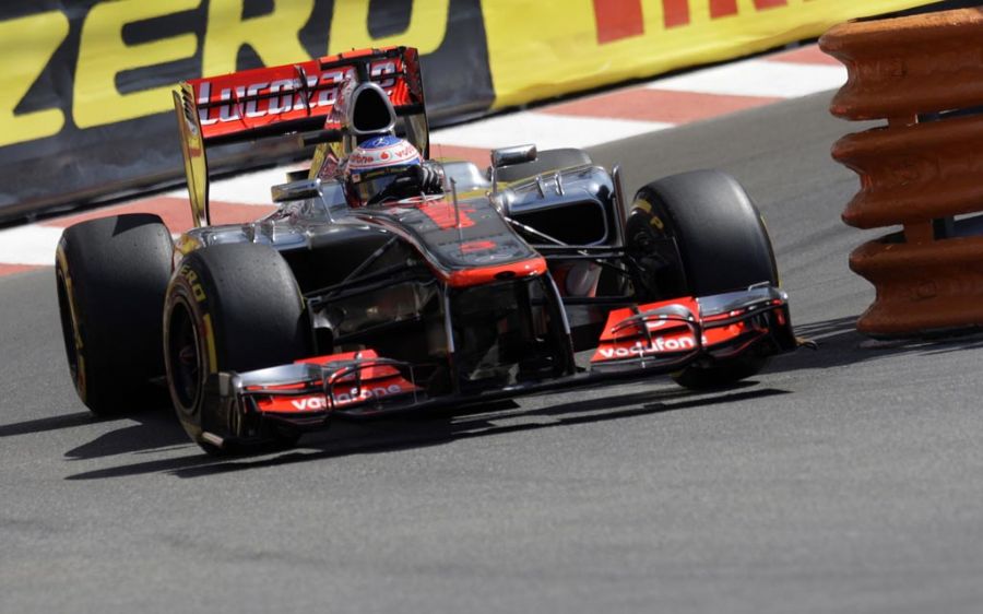 Button, da McLaren-Mercedes, acabou 0s392 à frente de Romain Grosjean / Jean-Christophe Magnenet/AFP
