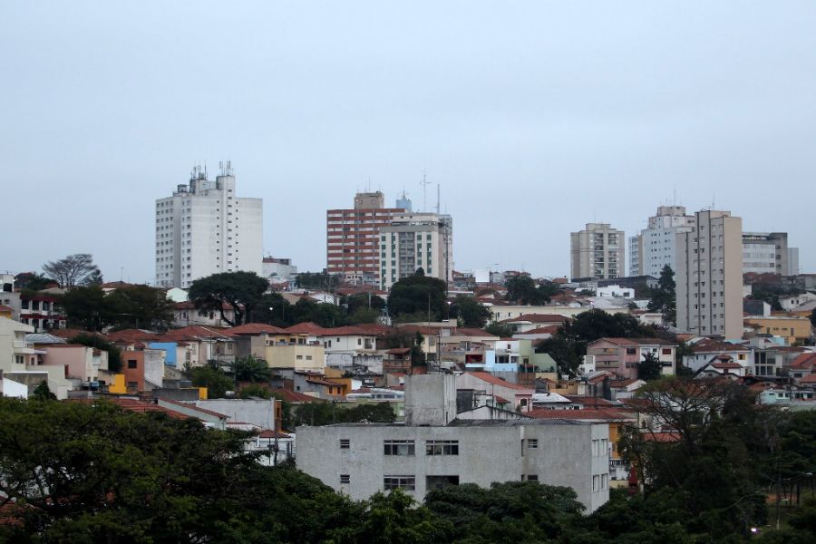 São Paulo tem manhã nublada nesta sexta-feira  / Léo Barrilari/Frame/Folhapress