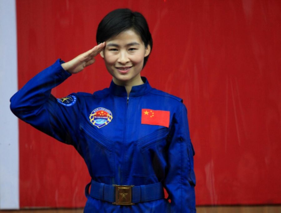 Liu Yang, a primeira mulher chinesa a ir ao espaço / CHINA OUT AFP PHOTO