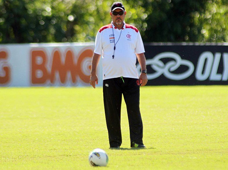 Joel Santana está garantido no comando do Flamengo pela presidente Patricia Amorim / Maurício Val/VIPCOMM 