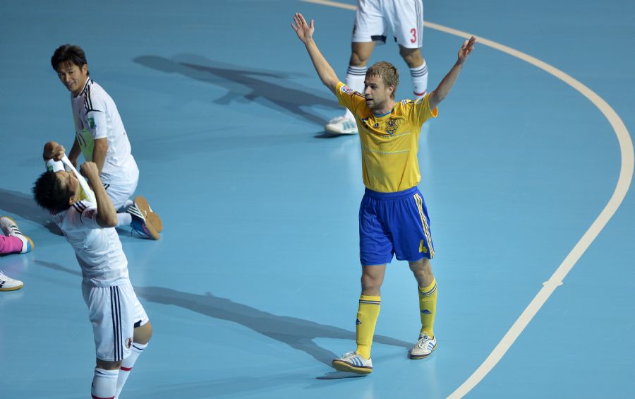 Sergiy Zhurba comemora gol da Ucrânia sobre a seleção japonesa / Foto: Nicolas Asfouri