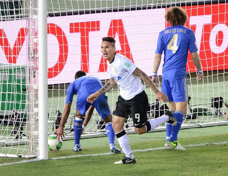 Guerrero comemora gol que deu a vitória e o título Mundial do Corinth / Toru Yamanaka/AFP