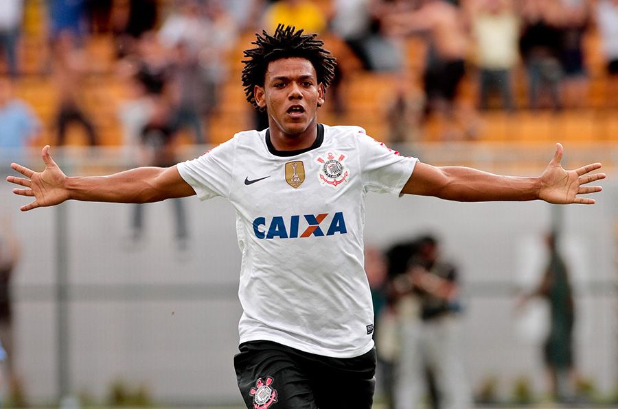 Romarinho empatou a partida em 2 a 2 / Rodrigo Coca/Fotoarena/Folhapress