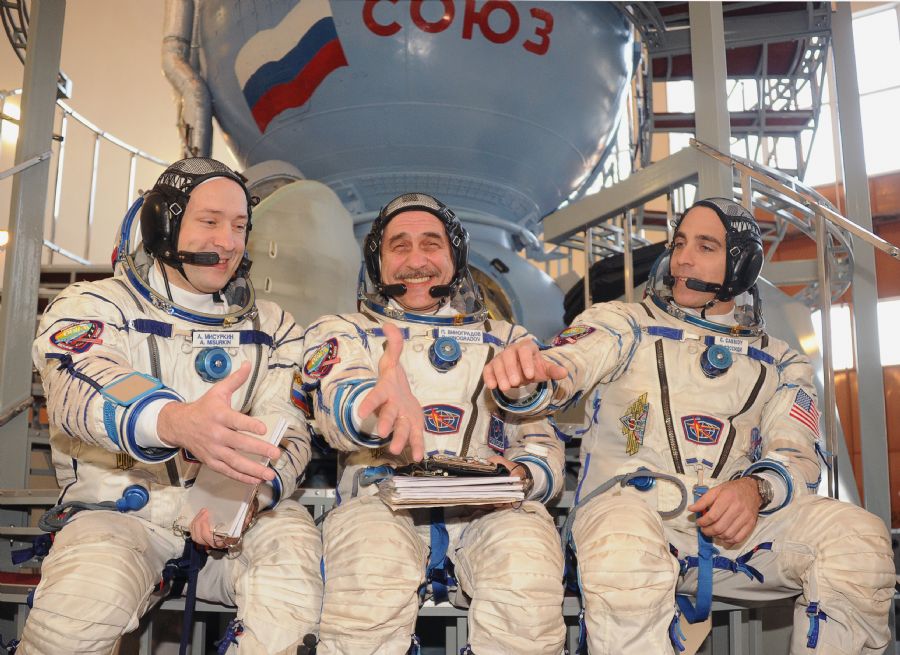 Nave Soyuz chega à ISS em menos de 6h