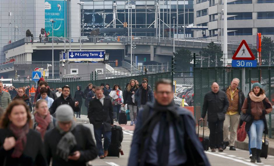 Aeroporto precisou ser esvaziado e fechado por causa do ocorrido Francois Lenoir/Reuters