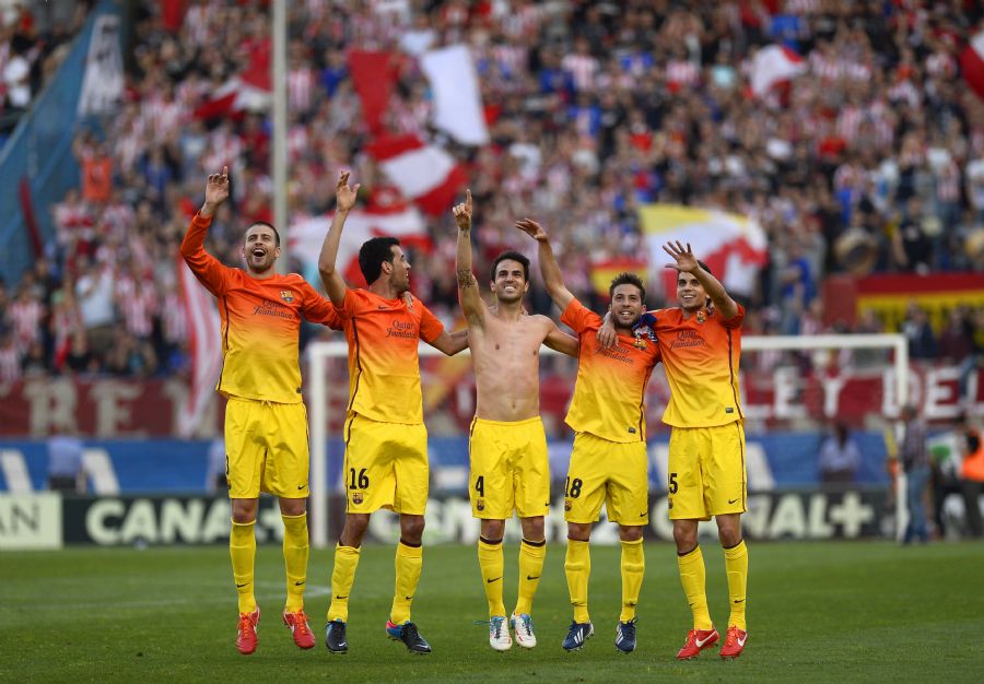 Parte do elenco do Barça comemorou mais uma vitória / Pierre Marcou/AFP
