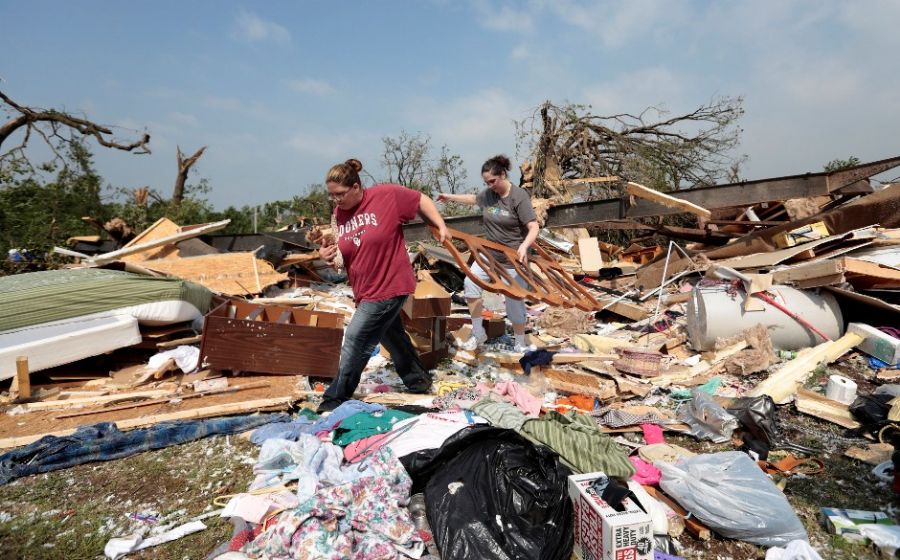 Tornado destruiu a região de Oklahoma / Brett Deering/AFP