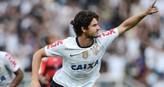 Pato se junta a bancada