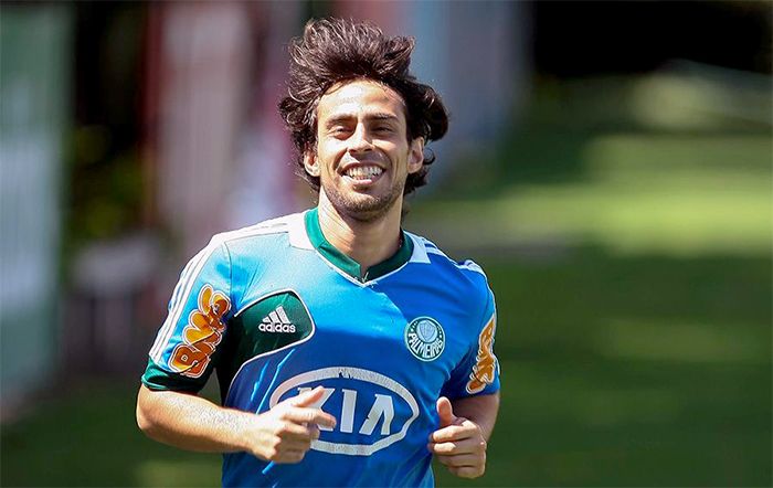 Valdívia vai comandar o Palmeiras nesta sexta-feira na Série B / Folhapress