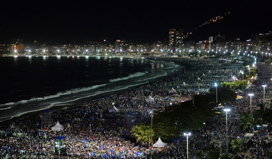 De acordo com os organizadores, cerca de 3 milhões de pessoas estavam na praia