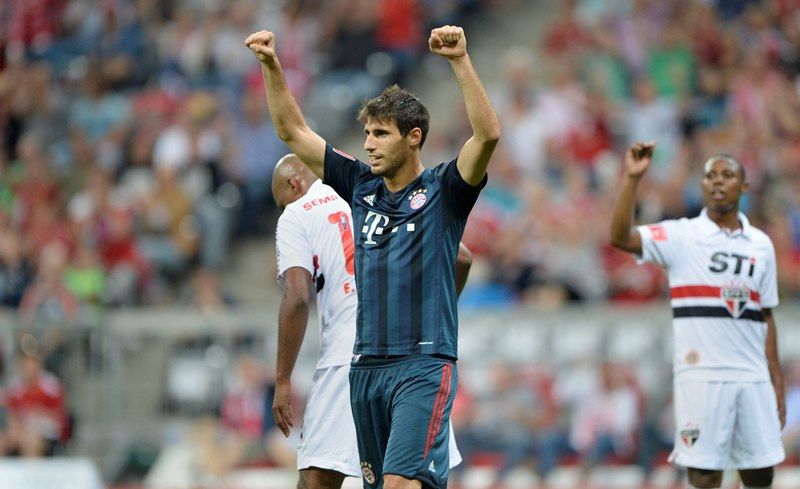 Javi Martinez comemora gol na vitória do Bayern sobre o São Paulo nesta quarta-feira / Christof Stache/AFP