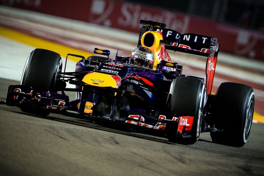 Vettel não teve dificuldades em Cingapura / Philippe Lopez/AFP