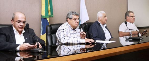 Representantes dos quatro grandes clubes do Rio durante reunião na Ferj /  Úrsula Nery Agência FERJ