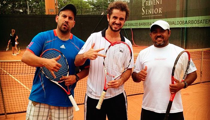 Felipe Andreoli e seus professores de tênis / Divulgação/Instagram