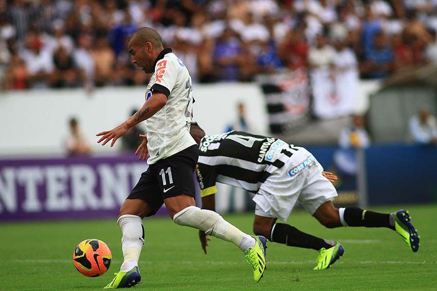 Sheik durante jogo contra o Santos / Denny Cesare/Futura Press/Folhapress