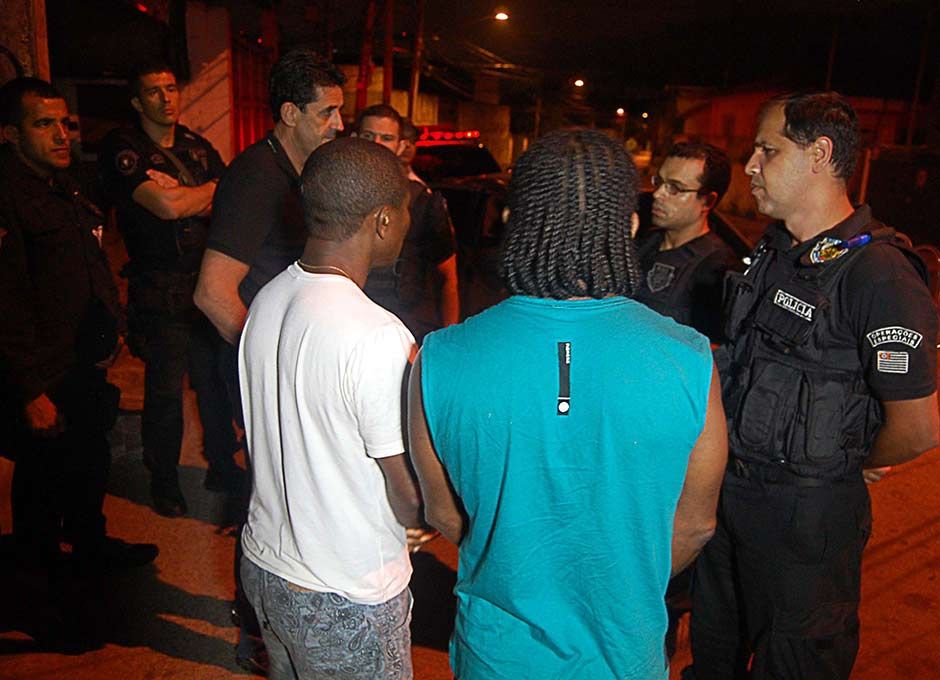 Irmão e ganhador foram libertados pela polícia / Edison Temoteo/Futura Press/Folhapress/Arquivo