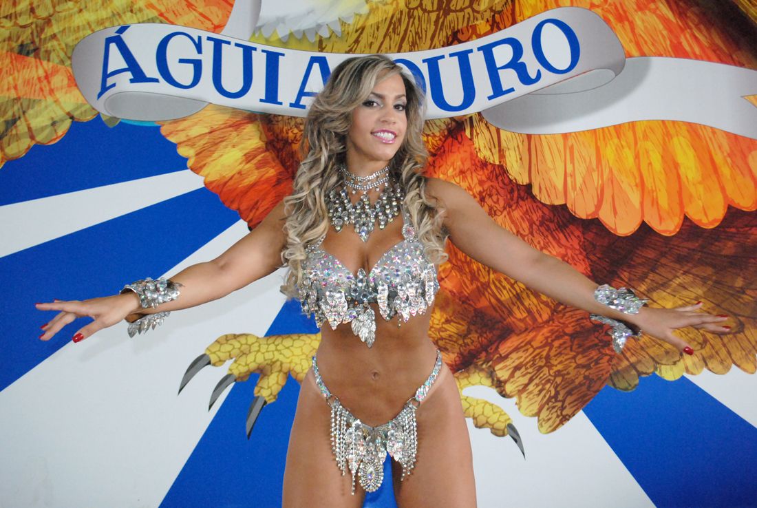Ana Paula Ferrari promete chamar a atenção no desfile da Águia de Ouro / Eduardo Graboski/Divulgação