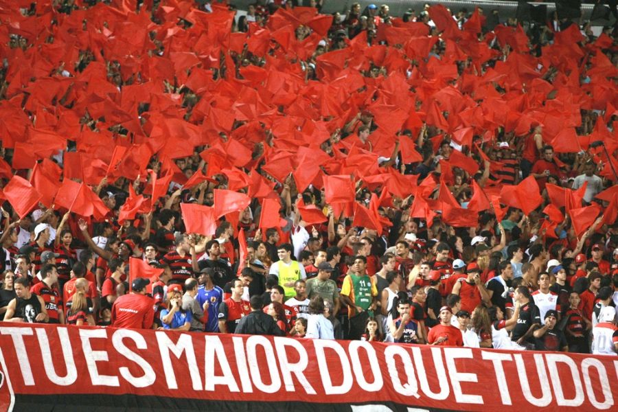 Torcida do Flamengo é a maior do Brasil, segundo pesquisa Ibope