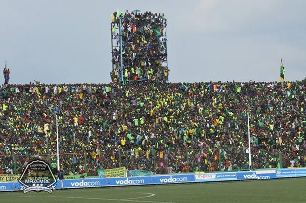 Estádio Tata Raphael lotado de torcedores para a partida