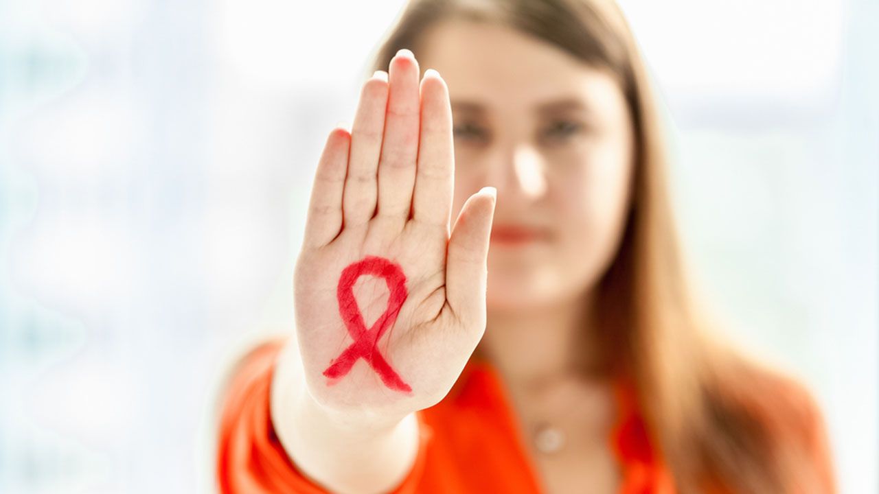 Aids já não assusta tanto, o que leva a descuido dos jovens / Shutterstock