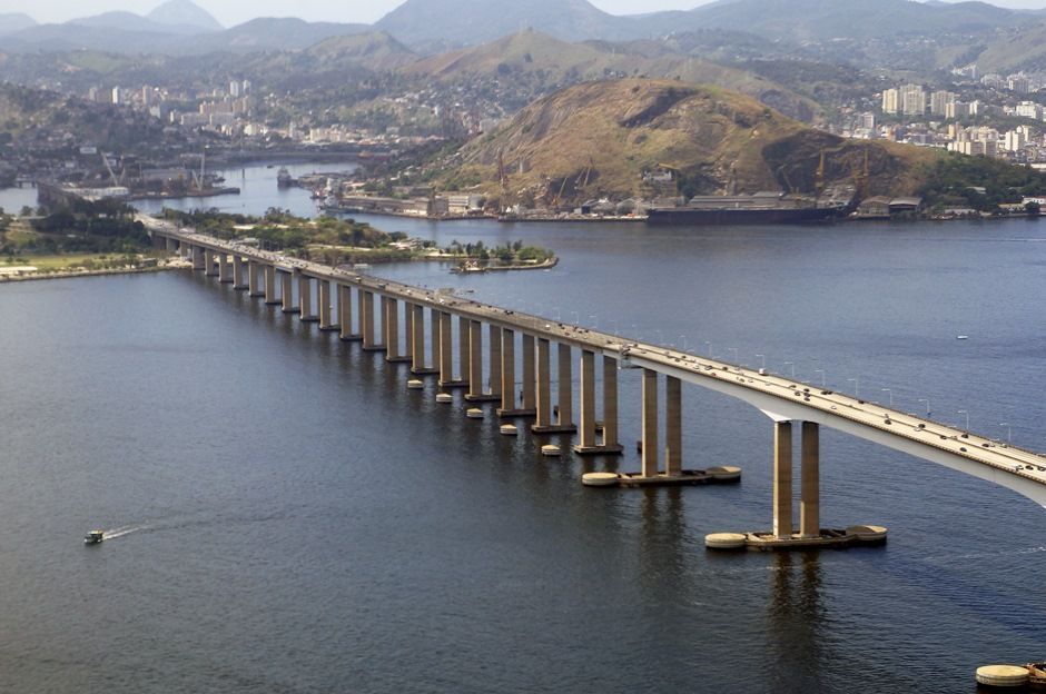 Cameras Ao Vivo No Rio De Janeiro Ponte Homem Se Joga Da Ponte Rio Niteroi Band Com Br