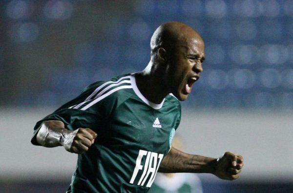 Palmeiras muda seis jogos do Brasileirão para Barueri