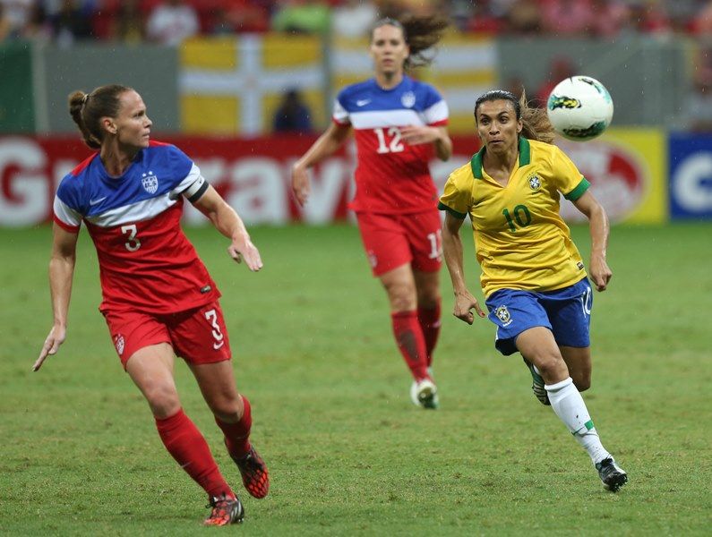 O Brasil, de Marta, empatou com EUA, e foi campeão / Bruno Domingos/Mowa Press 