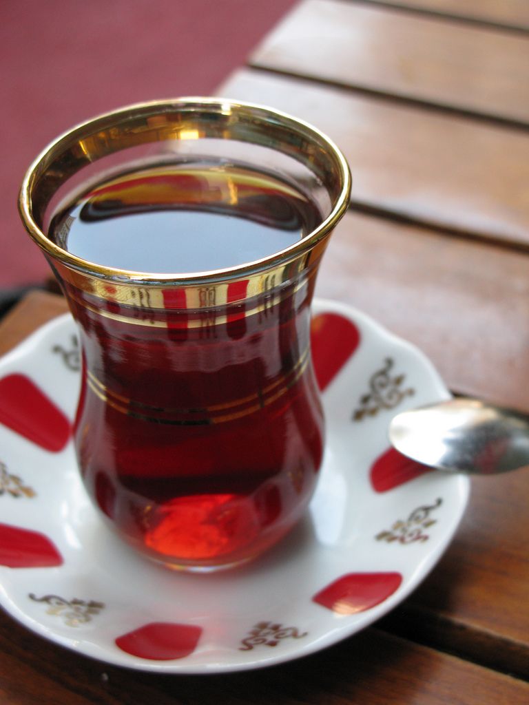 Tradicional chá turco / Henri Bergius/Flickr