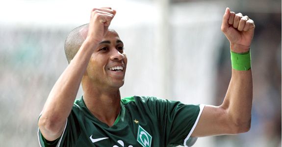 Wesley em ação pelo Werder: volante próximo de reforçar o Palmeiras / Foto: Divulgação/Werder Bremen