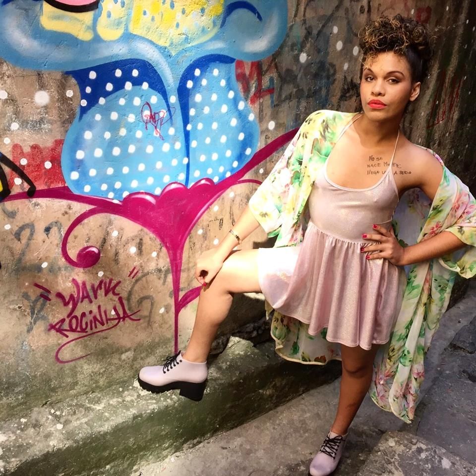 Maria Clara Araújo em foto da campanha para a Lola Cosmetics