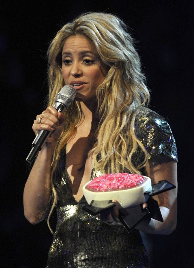 Shakira poderá circular pela Sapucaí no Carnaval carioca 2011